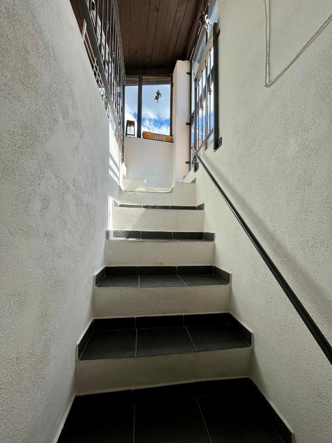 Casa Via Vezzargo Apartment Badalucco Exterior photo